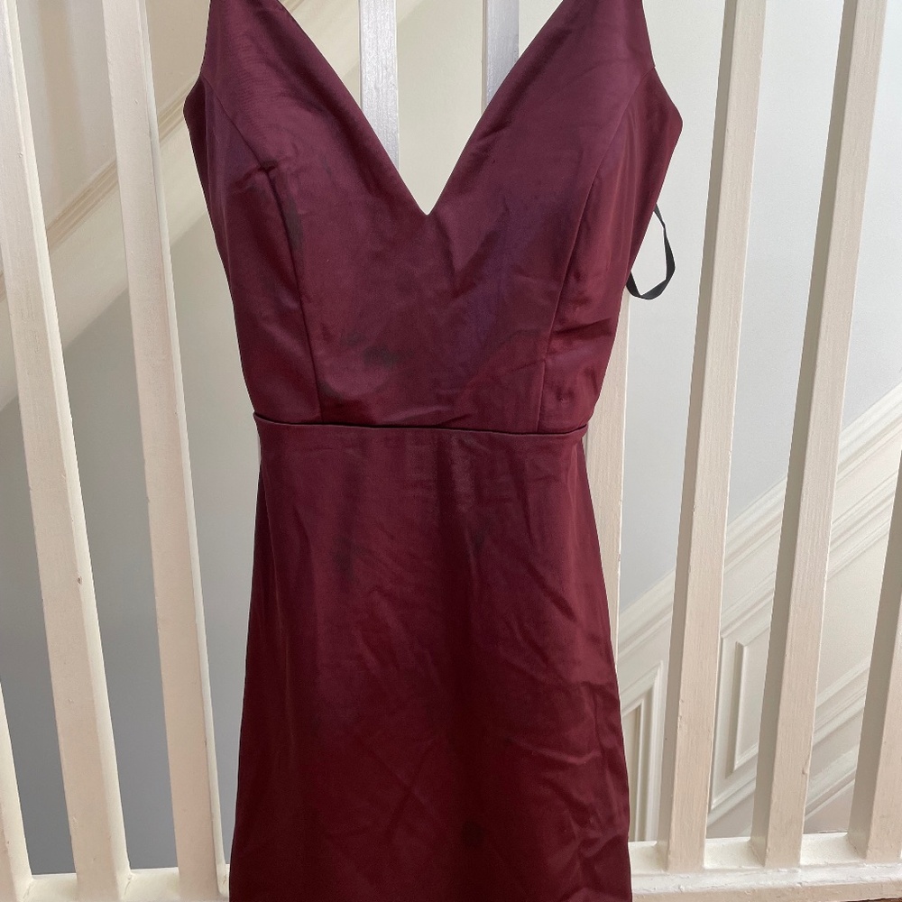 Windsor XS Burgundy satin dress